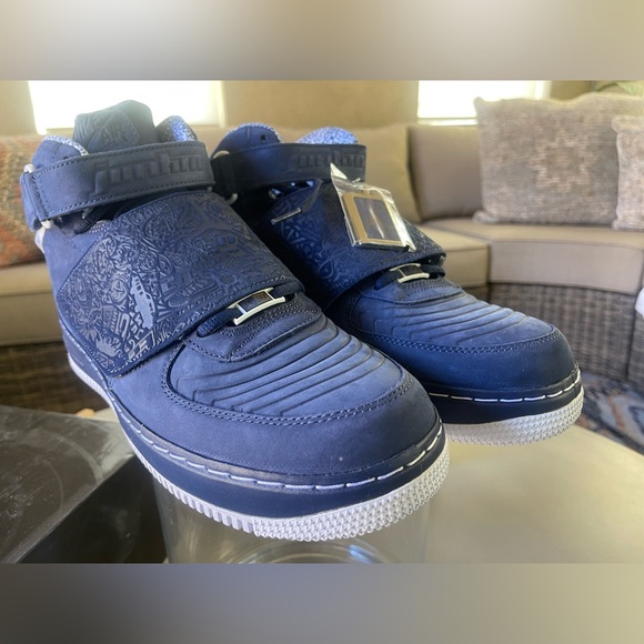 Jordan Navy Blue Athletic Shoes main image 4